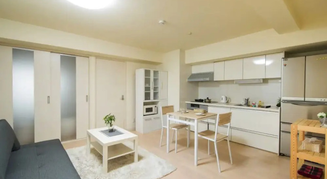 Luxury Hideout, Забронировать Отель Отели префектуры Фукуока 3 звезды, рядом с Daimaru Fukuoka Tenjin, 3*