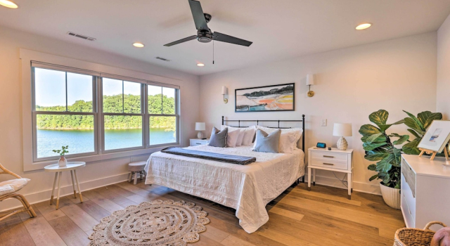 Waterfront Oasis On Tims Ford Lake: Pool/kayak!, Réserver Maison de vacances Winchester Tennessee