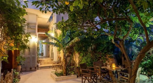Апартаменты с видом на сад Lemon Garden Residence