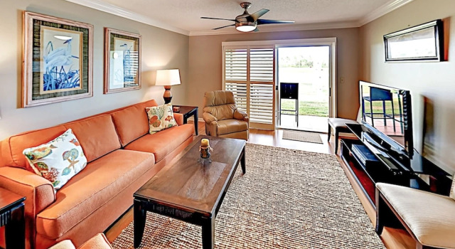 Bahia del Mar Condo Unit 128 2 Bedrooms 2 Bathrooms Condo, Rezerwuj Apartament Apartamenty w Pinellas County, Apartament