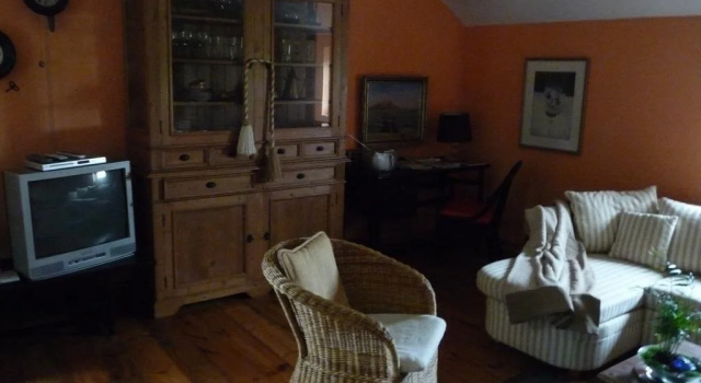 La Fermette Bleue, Book Hotel Roiseleux Belgium