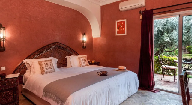 Charming villa in the heart of Marrakech palm grove, Забронировать Вилла Отели Марракеш-Тенсифт-Эль-Хауз с бассейном, Бассейн