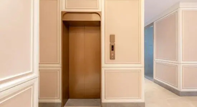 Vienna Hotel (Yuxi Xinping Gasa Flower Street)