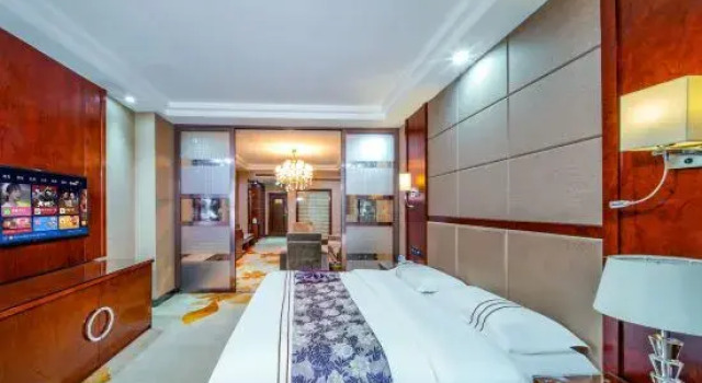 Люкс Business He Huang Pearl Hotel