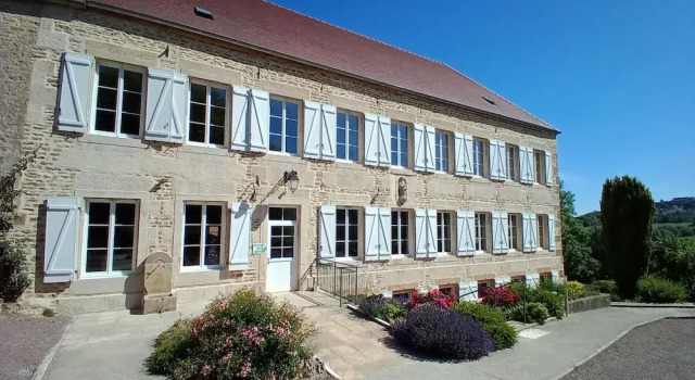 Domaine Ferme Sainte-Anne, Rezervați Hotel Langres 