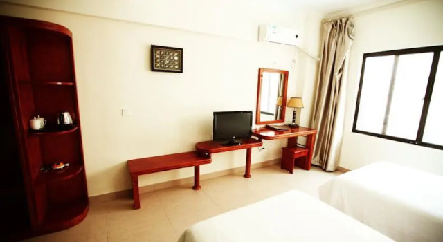 Hotel Dong Hai Run Long, Book Hotel Sanya Hainan