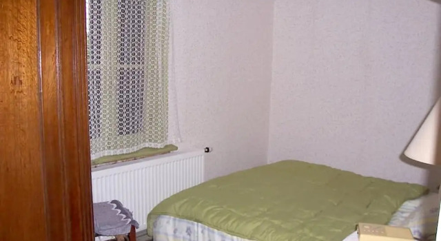 House With 2 Bedrooms in Mailly-maillet, With Furnished Garden and Wif, Забронировать Отель Отели Соммы с парковкой, Парковка
