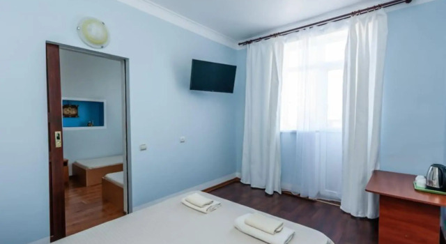 Четырёхместный номер Comfort с балконом На песках