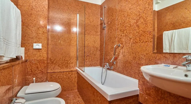 Двухместный номер Economy Hotel Europa - Skypool & Panorama