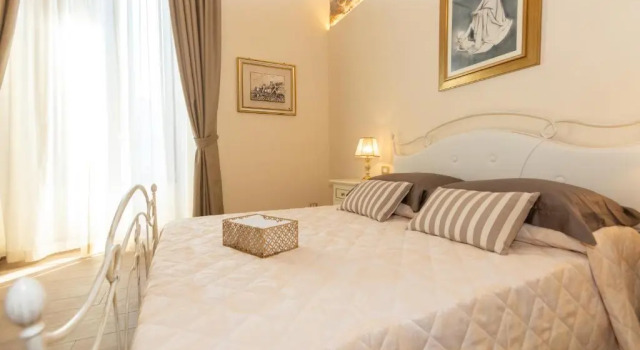 Kings Home In Rome, Забронировать Гостевой дом Вокзал Термини , рядом с Вокзал Термини