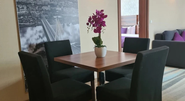 Люкс с балконом Warsaw Plaza Hotel