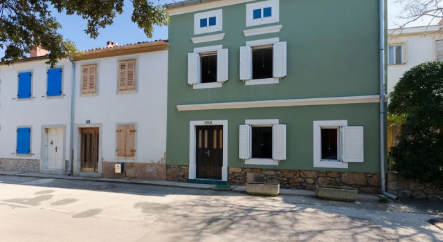 Apartment Zic, Prenota Appartamento Hotel a Isole Quarnerine con parcheggio, Parcheggio