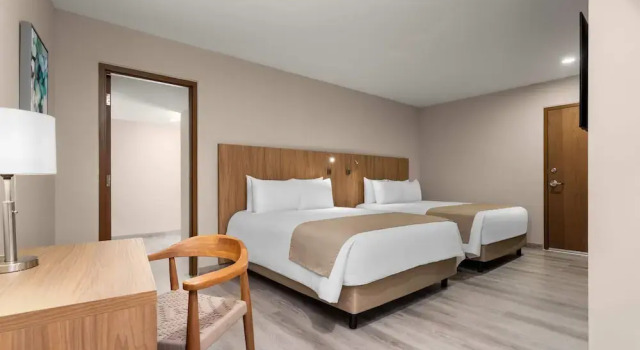 Шестиместный семейный номер Wyndham Garden Mazatlan Marina