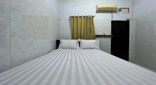 Номер Standard Hotel O Rafira Losmen NearYani Heahlerr