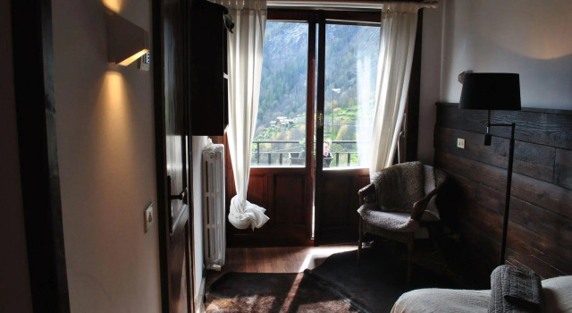 Hotell Millefiori- Alpine Event Lodge, Забронировать Отель Отели в центре Вальтурнанш, в центре