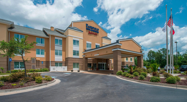 Fairfield Inn & Suites By Marriott Hinesville Fort Stewart, Reserva ahora Hotel Hoteles en Georgia con piscina, Piscina