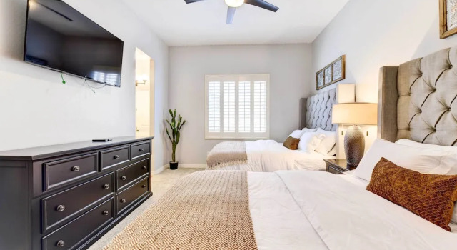 Коттедж Pool, BBQ & Bar: Family Home in Queen Creek