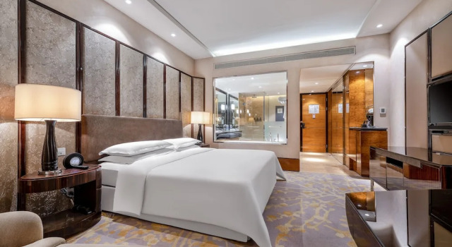 Двухместный клубный номер Standard с видом на город Sheraton Zhongshan Hotel