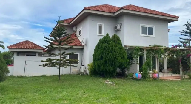 Trassaco Valley 5 Bedrooms mansion, Prenota Appartamento Adenta Tema