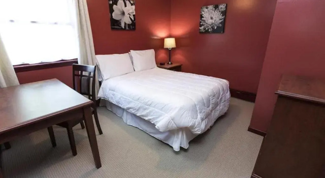 Полулюкс The Sonata Inn