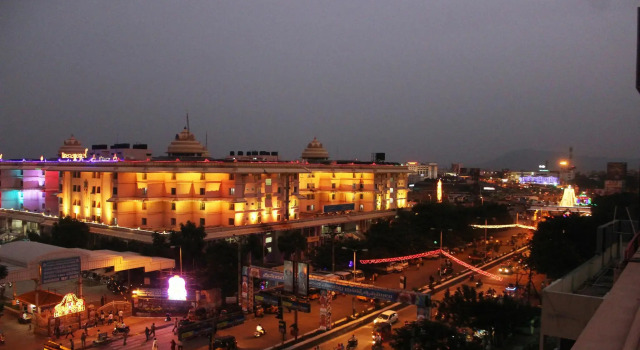 Люкс Hotel Govindh Heights