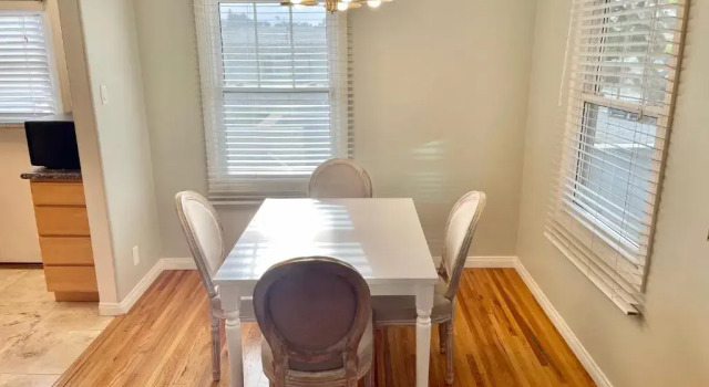 Апартаменты Rustling Leaves 2bd/1 ba Upstairs Parking/Laundry