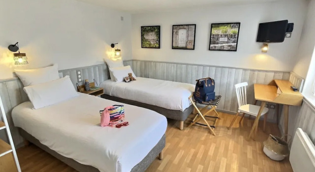 Люкс Superior Logis Hôtel du Cygne