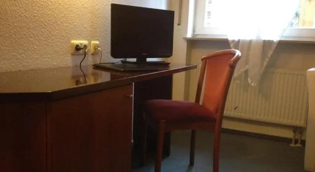 Hotel am Bergl, Забронировать Отель Отели Нижней Франкония 3 звезды, 3*