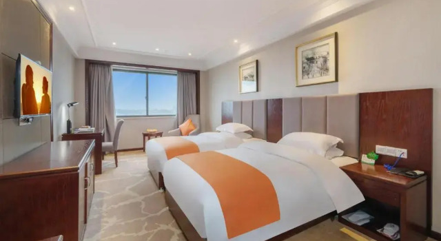 Двухместный номер Standard Huzhou Wealth Hotel