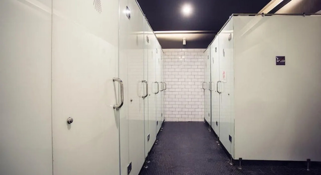 Кровать в общем номере M Boutique Hostel