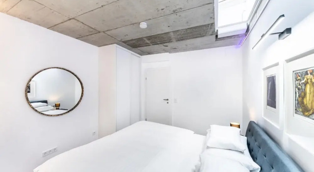 Townhouse Art Collection With Terrace Private Parking King Bed and Air Conditioning, Book Hotel Krems an der Donau 