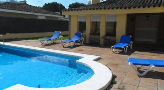 Вилла с 4 комнатами Villas Aloha Valdelagrana