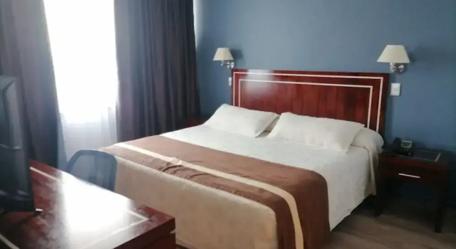 Трёхместный номер Executive Hotel El Araucano
