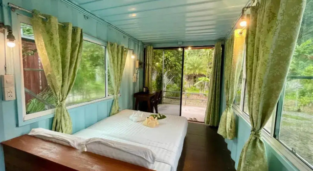 The Camper Lodge Khao Sok, Забронировать Отель Отели Южного Таиланда с парковкой, Парковка
