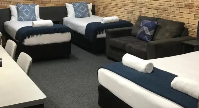 Двухместный номер Standard Blue Violet Motor Inn