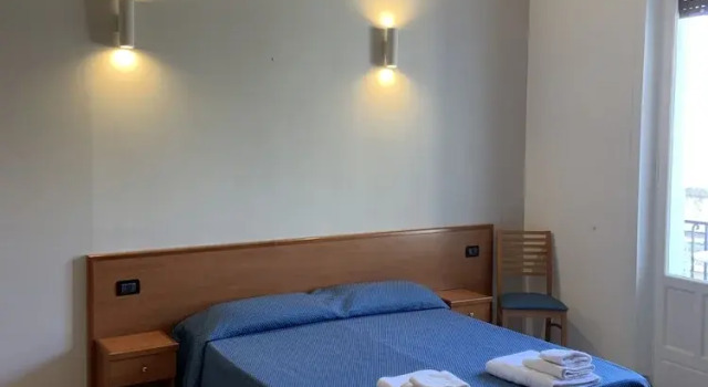 Двухместный номер Superior с балконом и с видом на внутренний двор Hotel Lungomare