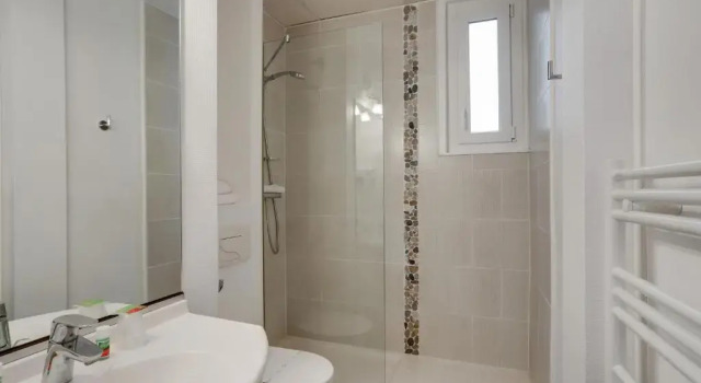 Трёхместный номер Hotel Chagnot