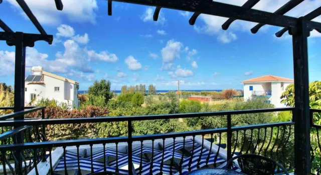 Вилла с 2 комнатами Sun Beach Villa Tria
