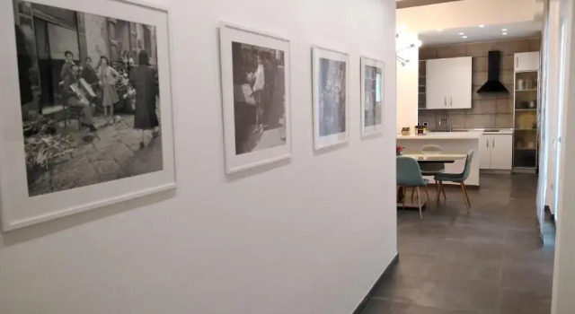 Delia Rooms & Gallery