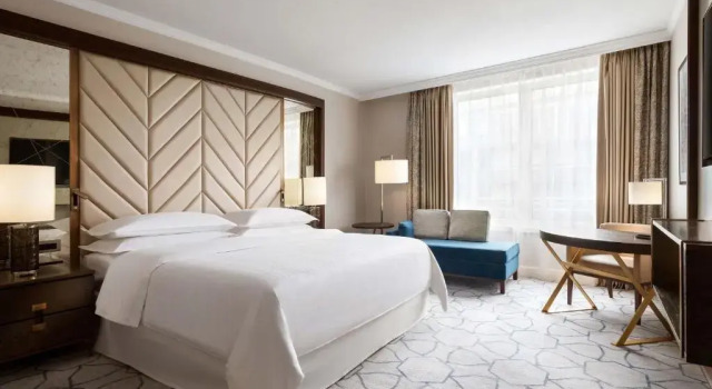 Двухместный номер Deluxe Sheraton Grand Warsaw