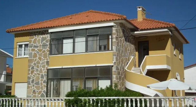 Casa Zizi Bela, Rezervovat Hotel Hotely v Oeste s parkováním, Parkování