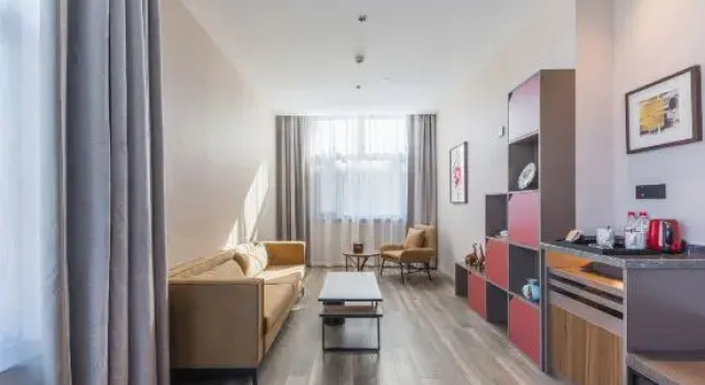 Люкс Homeinn Plus Hotel (Hohhot Xincheng District Government Gymnasium)