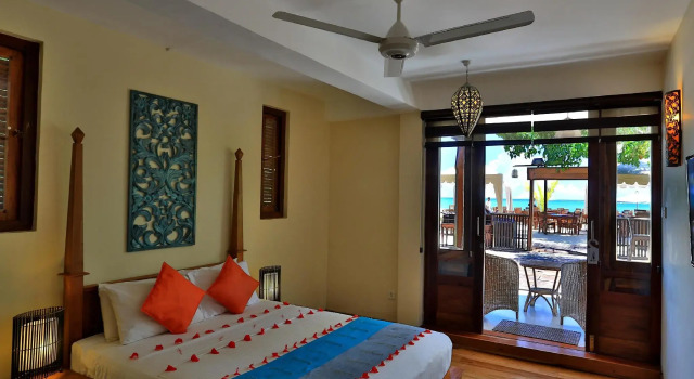 Номер Superior с видом на море Thaproban Beach House
