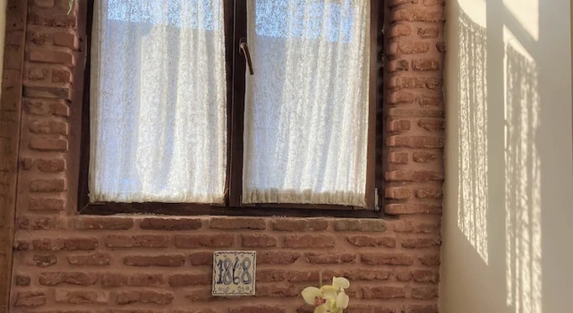 Номер Deluxe Historic Apartments "1868 Tbilisi" Best Location