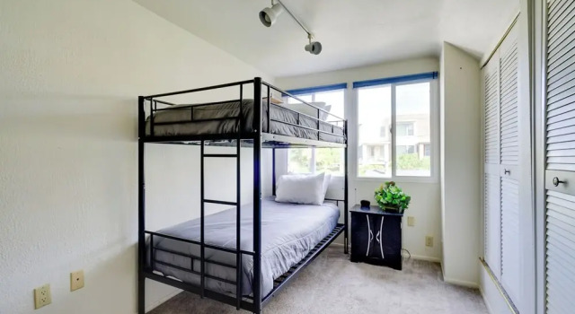 Central Duplex w/ Patio ~ Half-mi to Fairmont Park