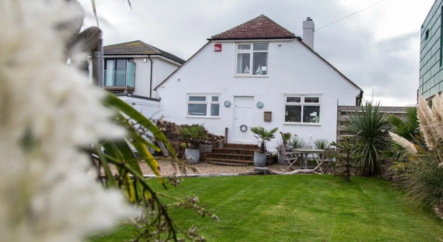 Коттедж Comfort Fairlight - Charming coastal home on the beach