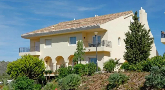 Los Olivos 68