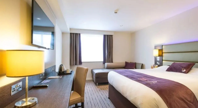 Premier Inn Hitchin Town Centre, Забронировать Отель Отели Англии 3 звезды, 3*