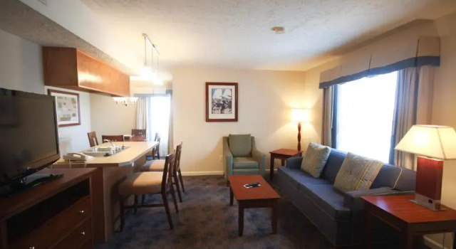 Люкс с 2 комнатами Charwood Suites