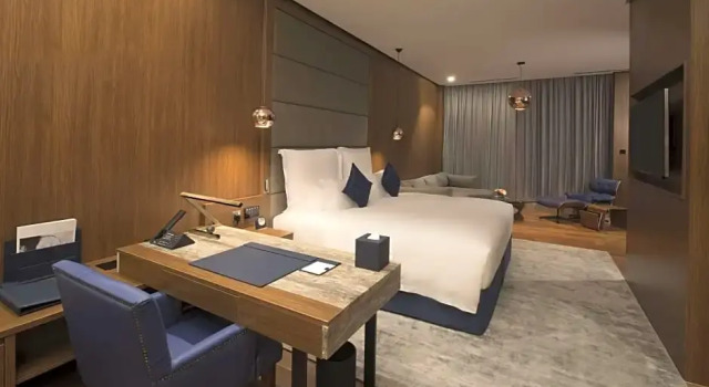 Двухместный клубный номер Standard Wyndham Grand Manama